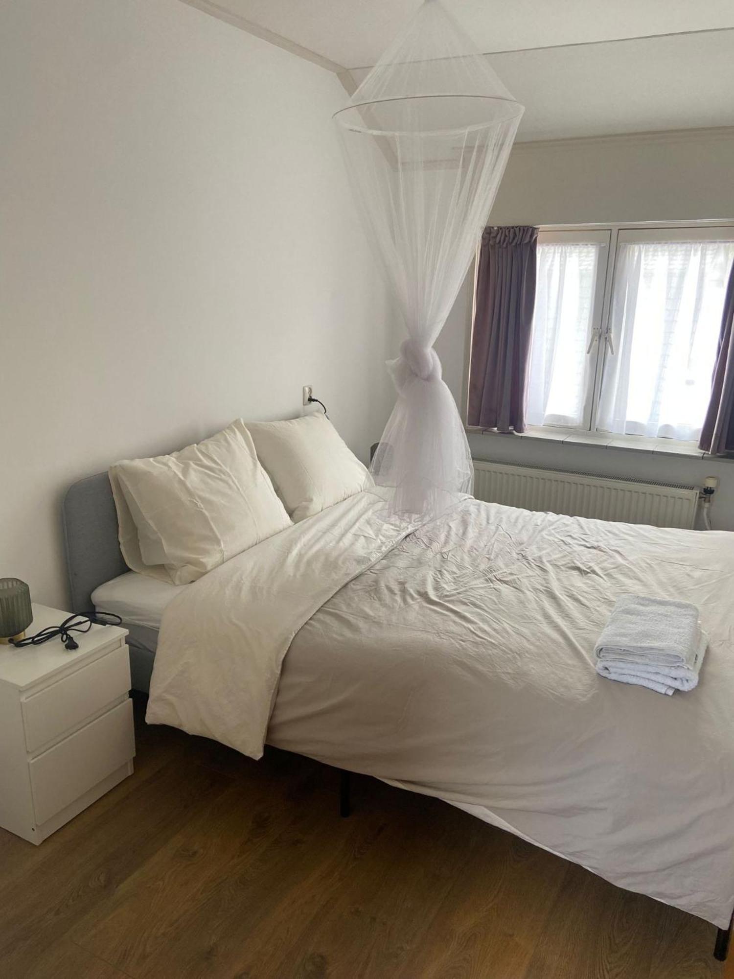 Aangename En Zeer Rustig Gelegen Vakantiewoning Westdorpe Εξωτερικό φωτογραφία